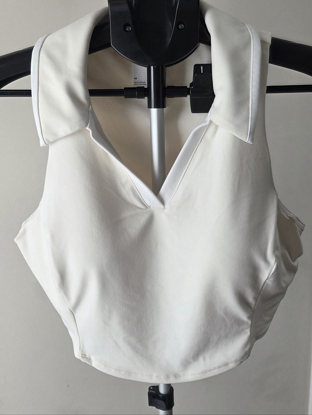 NWOT All In Motion Women’s Sleeveless Cropped Polo Athletic Tank Top